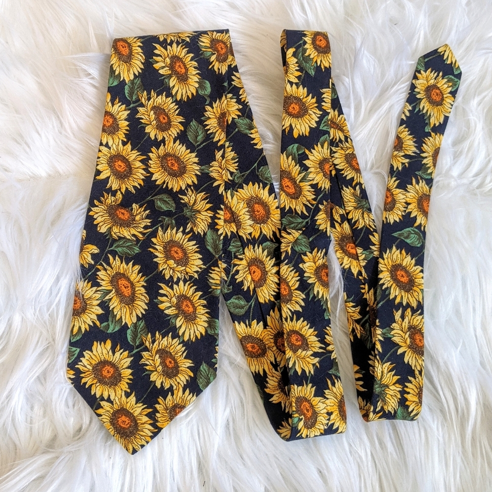Aéropostale Sunflower Cotton Tie